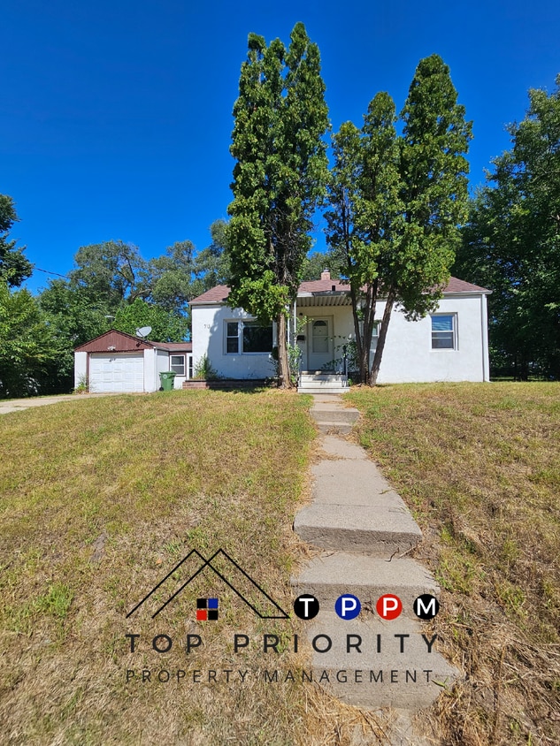 Primary Photo - 3 Bedroom | 1 Bathroom Ranch-Style Home in...