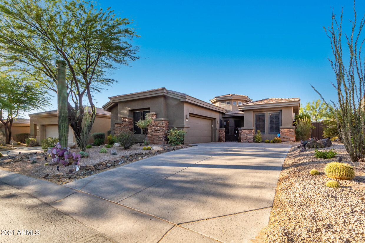 Foto principal - 7468 E Soaring Eagle Way