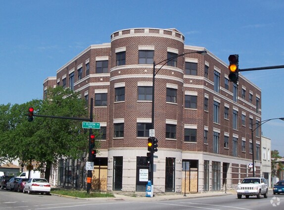 Building Photo - 3420 N Elston Ave