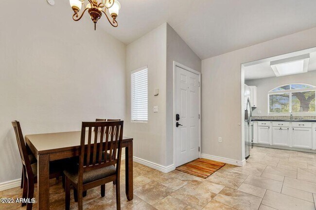 Foto del edificio - 10401 N 52nd St