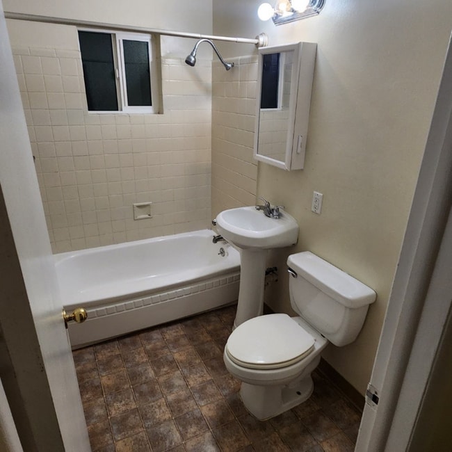 Foto del edificio - 213 E Coatsville Ave