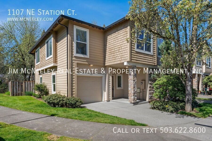 Photo - 1107 NE Station Ct.-