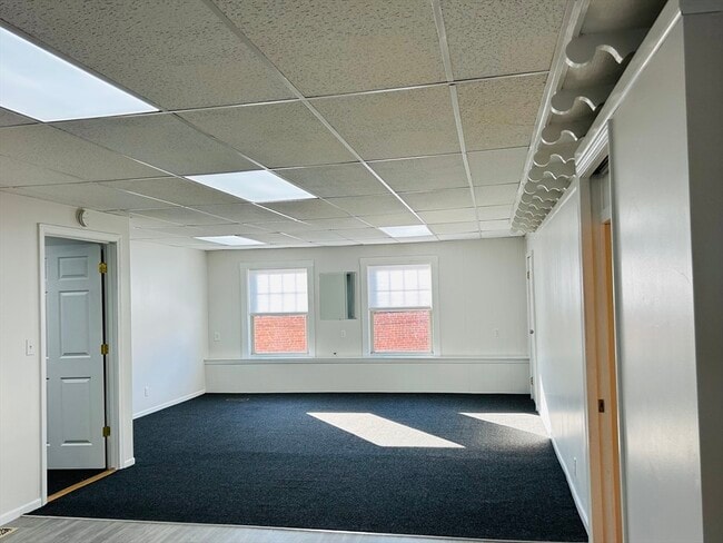 Building Photo - 64 Jireh St