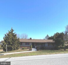 Building Photo - 45 Clay Slate Rd