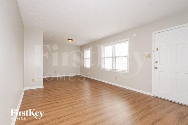 Foto del edificio - 2024 Janis Dr