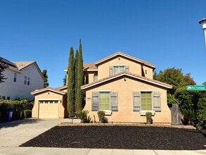 Building Photo - 7017 Rio Tamega Dr