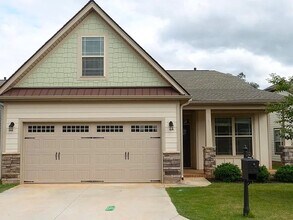 Building Photo - 185 Bur Oak Dr