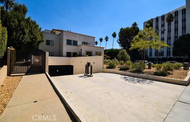 Building Photo - 4661 Wilshire Blvd