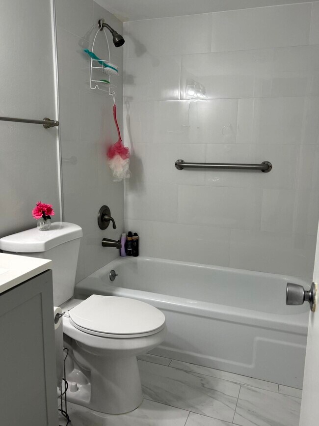 Foto del edificio - 243 Northampton M