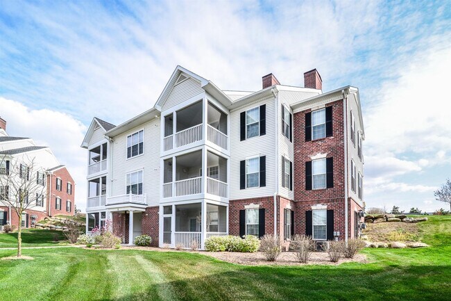 Building Photo - 1070 Summerfield Glen