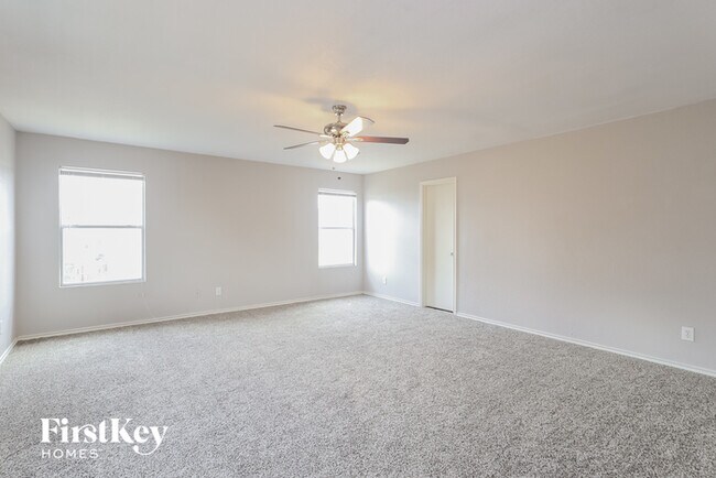 Building Photo - 7615 Fishers Pth