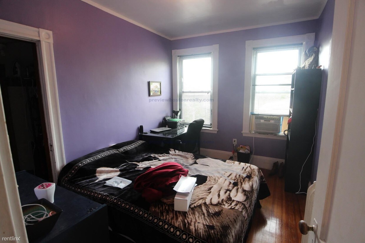 3 Melton Rd, Brighton, MA 02135 Condo for Rent in Brighton, MA