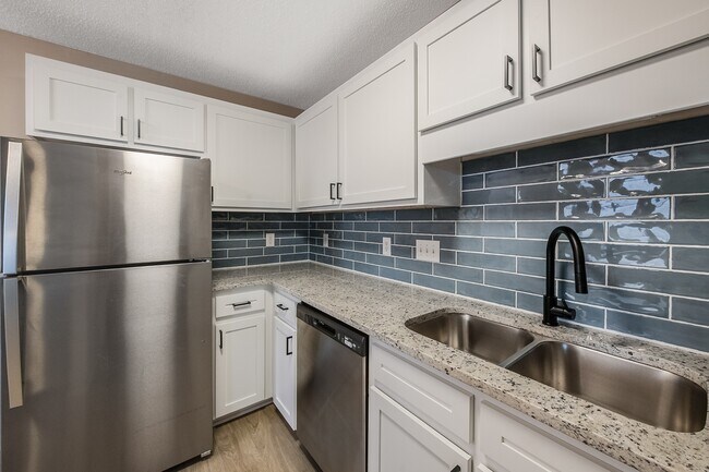 Foto del edificio - Spring Lake Apartments