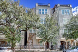 Building Photo - 1919 Colquitt St