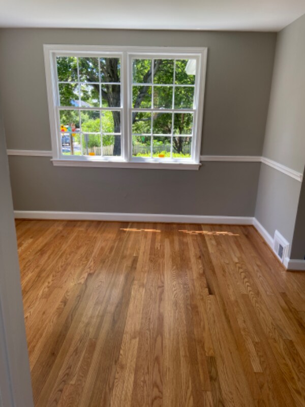 Foto del edificio - 11801 Grandview Ave