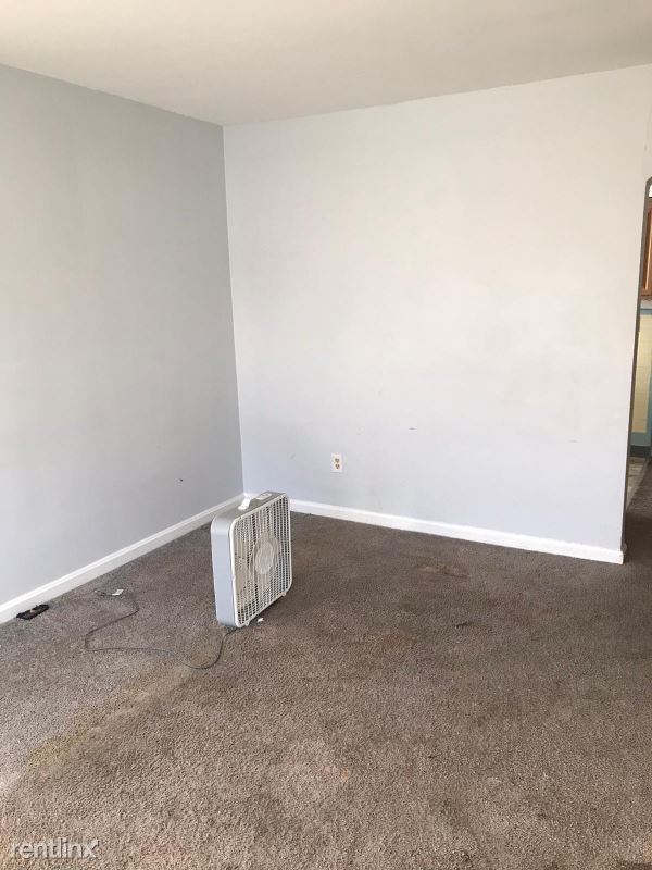 Foto del edificio - 2 br, 1 bath House - 843 Delehanty Ct 4 Un...