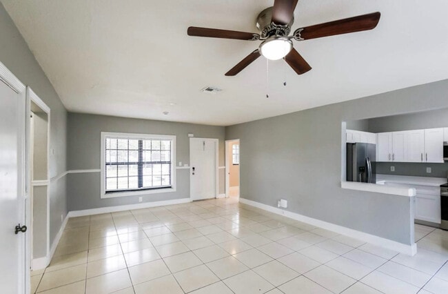 Foto del edificio - 15321 NW 60th Ave