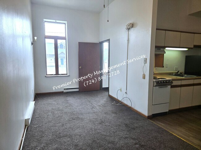 Foto del edificio - 518 W Cunningham St