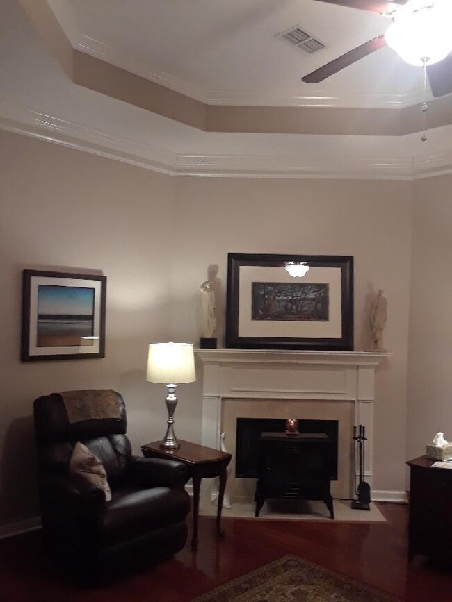 Building Photo - 5215 Nancy Seward Dr