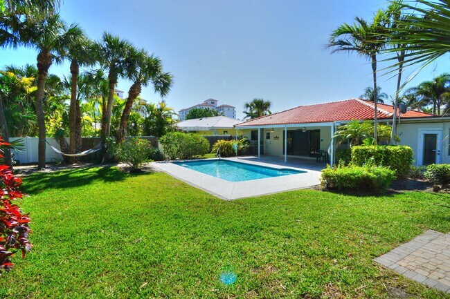 Building Photo - 127 Bravado Ln