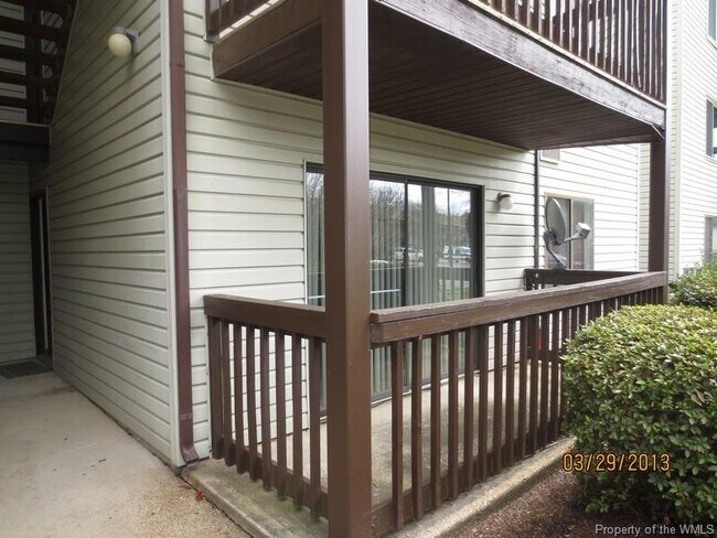 Foto del edificio - 131 Haverford Ct