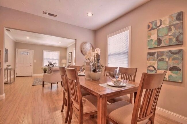 Kitchen view - 1912 E St