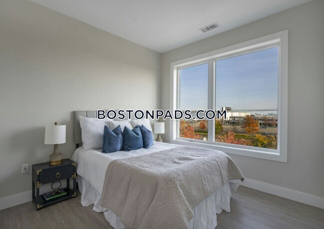Foto del edificio - 340 Bremen St