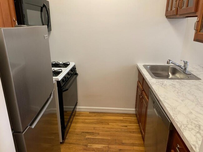 Foto del edificio - 1 bedroom in New York NY 10019