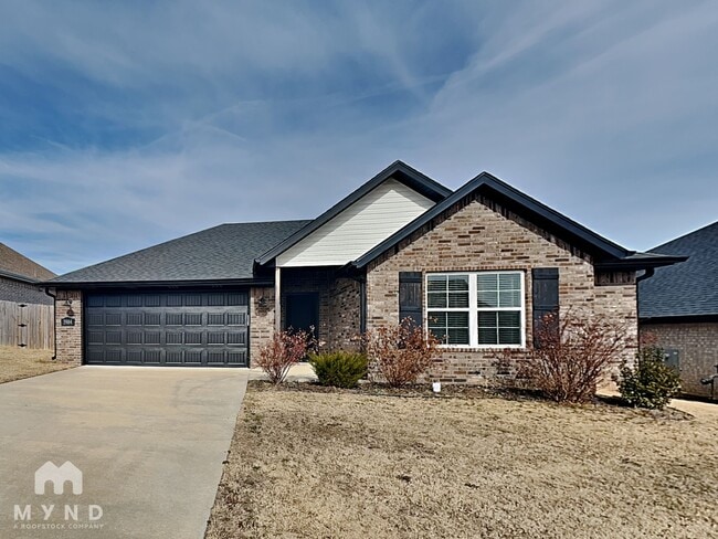 Building Photo - 5904 SW Teppee Ave