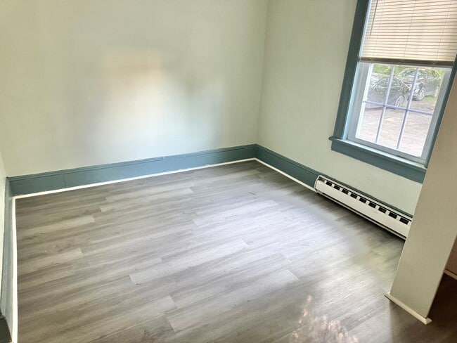 Foto del edificio - 22 Maple Ln