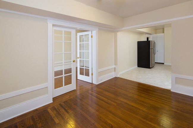Building Photo - 1706 Steiner St