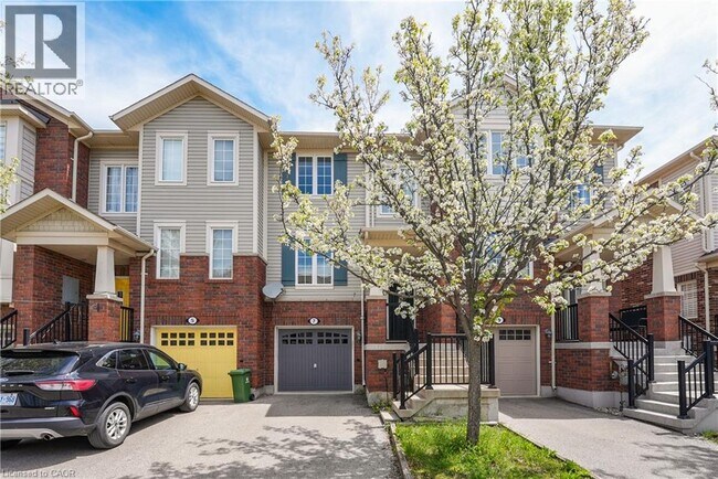 Building Photo - 7 Hepworth Cres