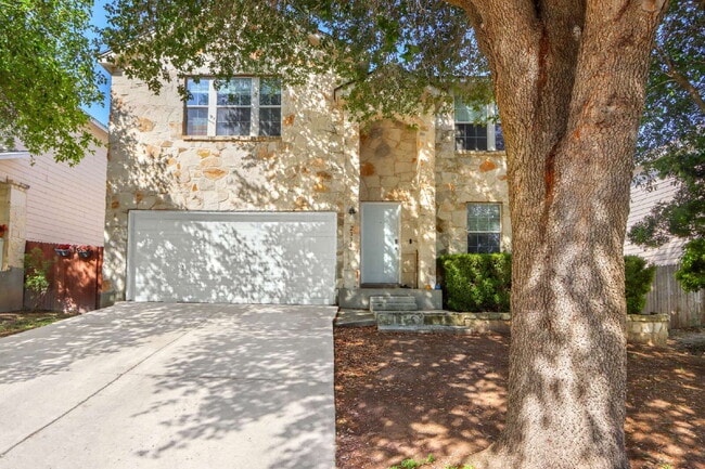 Building Photo - "Spacious 4-Bed Oasis with 2.5 Baths in Pr...