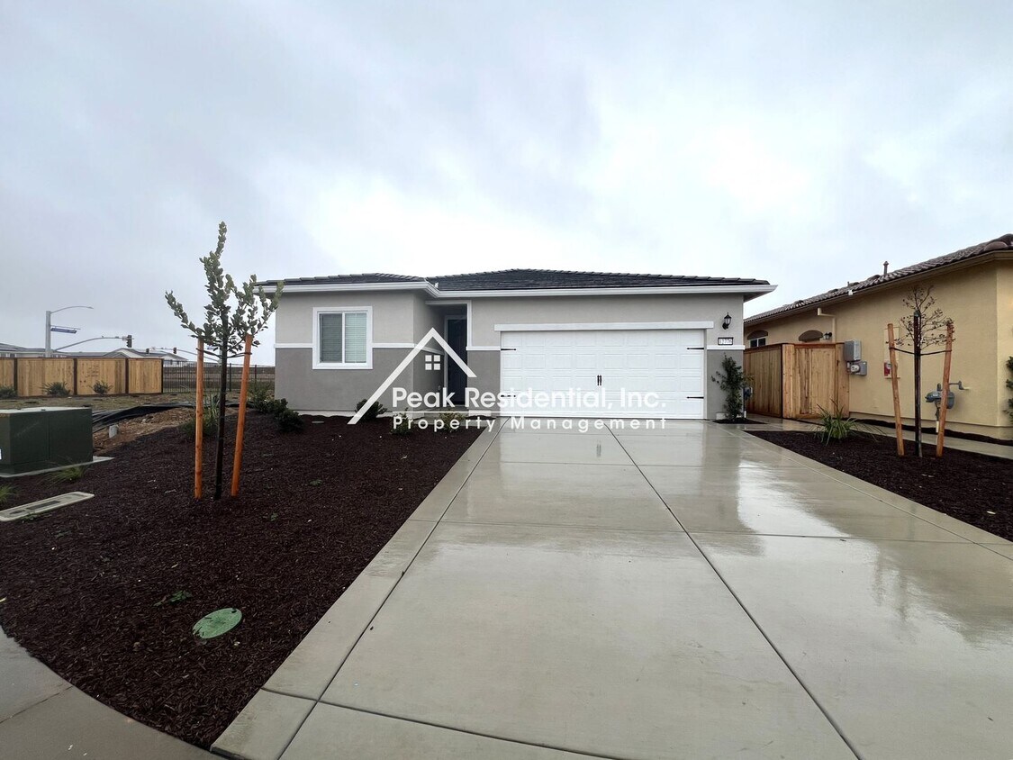 Primary Photo - Brand New Rancho Cordova 3bd/2ba Home with...