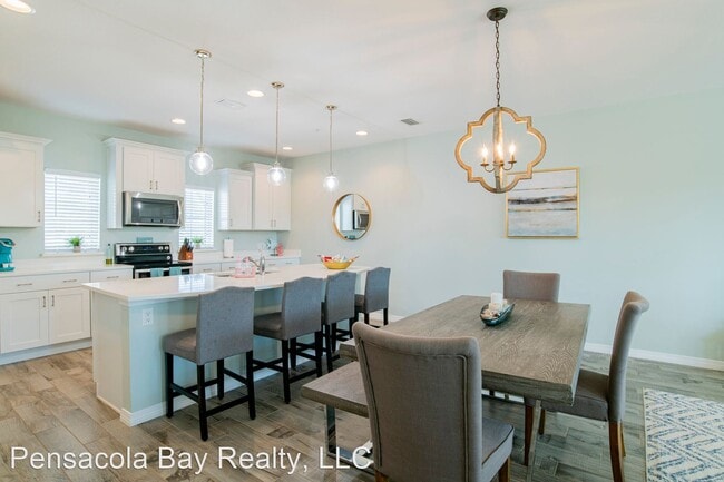 Building Photo - 3 br, 3 bath House - 14473 Salt Meadow Drive