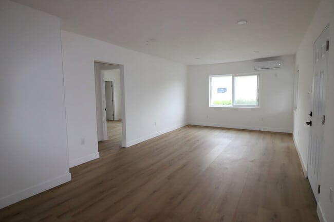 Photo - 9009 Ramsgate Avenue Apartment