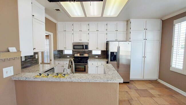 Foto del edificio - 1569 Avenida Guillermo