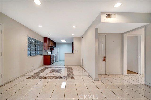 Foto del edificio - 5315 Zelzah Ave