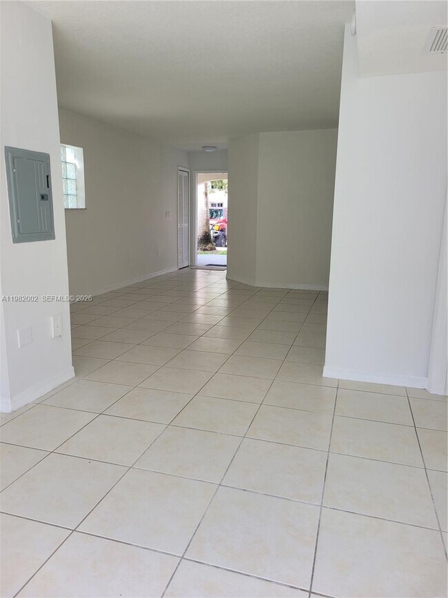 Foto del edificio - 2921 SE 13th Ave