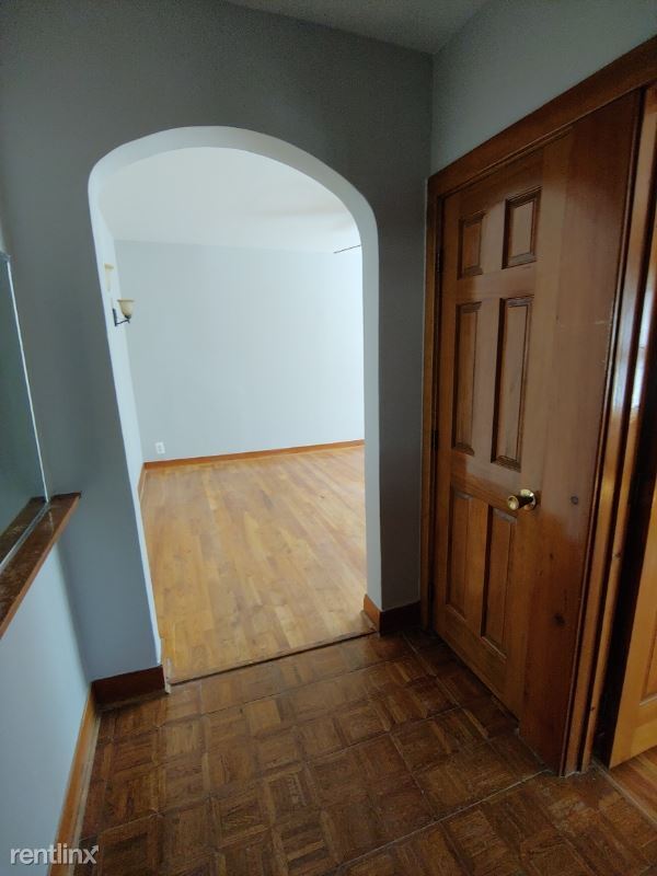 Foto del edificio - 5039 N Springfield Ave