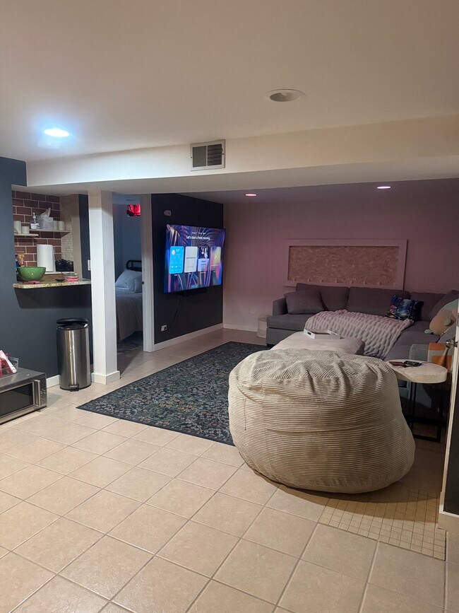 Foto del edificio - 725 Buffalo Cir