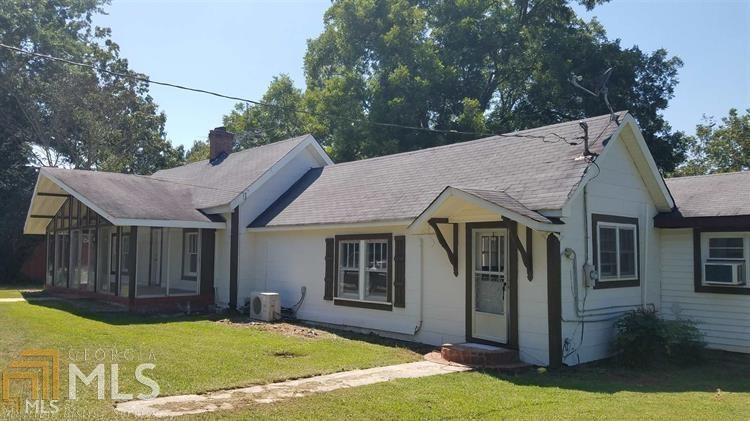Primary Photo - 2227 N Main St
