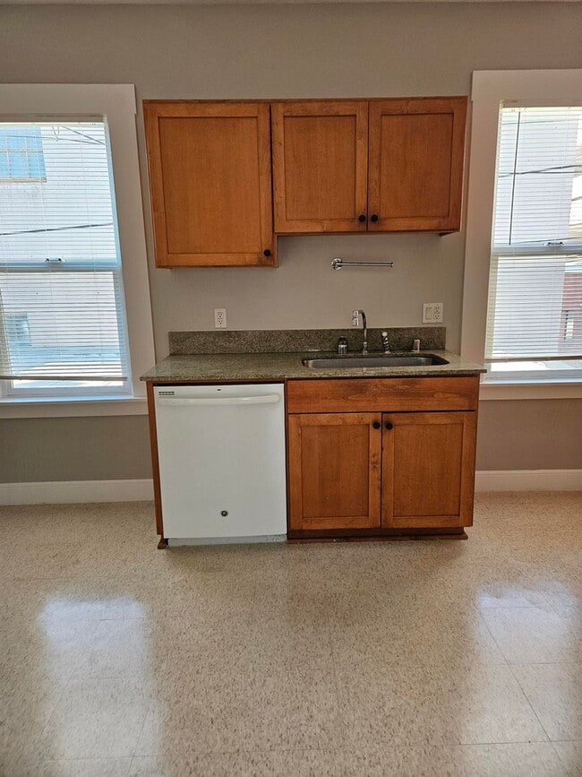 Photo - 321a 4th Ln Apartment