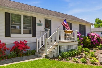 51 Pleasant St