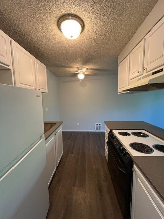 Interior Photo - Interlakken Apartments - Bothell - Renovat...