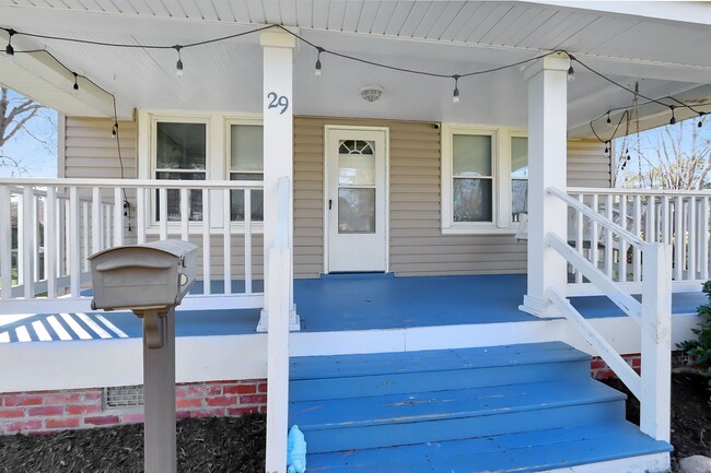 Building Photo - 29 Beach Rd Hampton VA 23664
