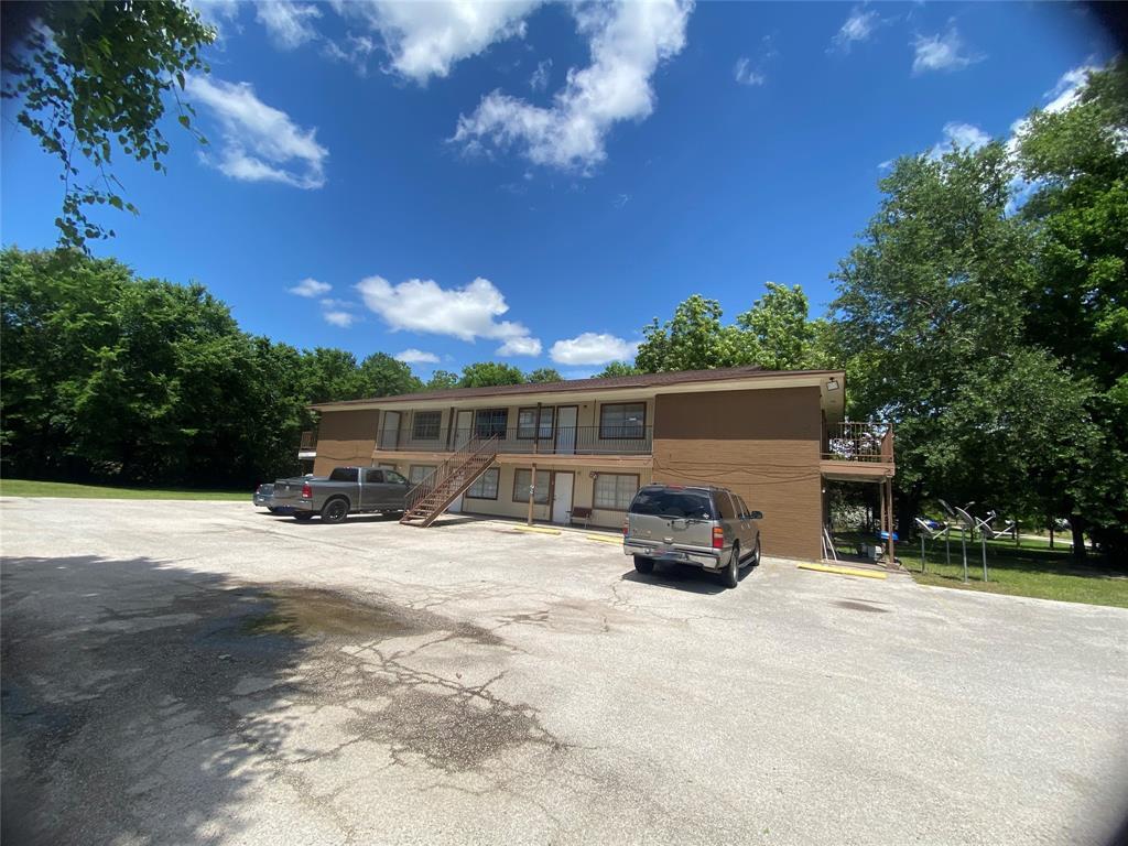 208 Kelly St Unit 4, Trinity, TX 75862 Apartment for Rent in Trinity