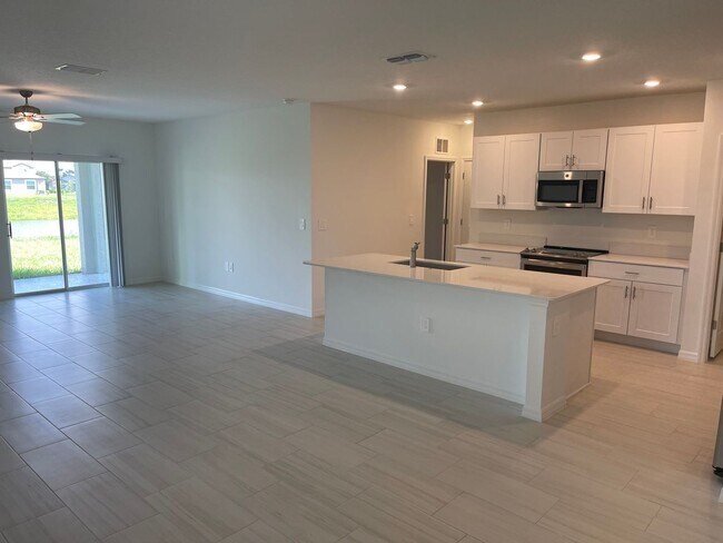 Building Photo - 11550 Radiant Shr Lp