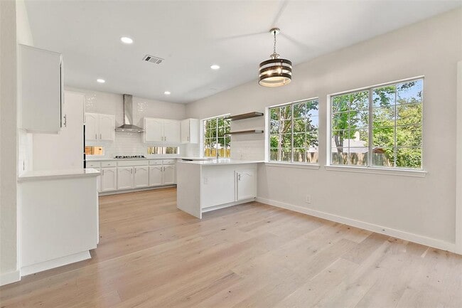 Building Photo - 3811 Standfield Ct