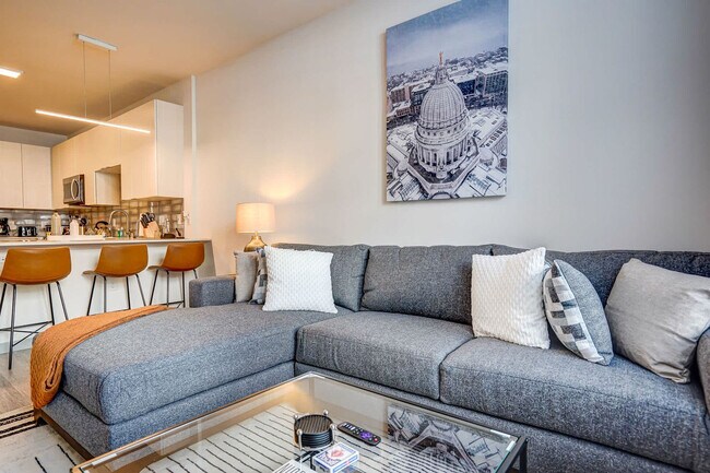 Building Photo - 5022 American Pkwy